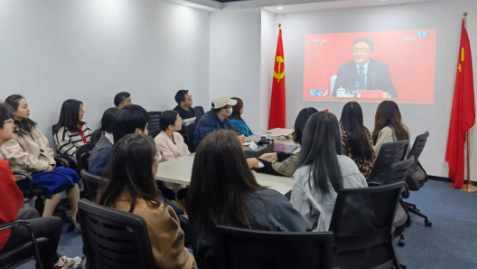 汲取不懈奮斗的力量，學(xué)習(xí)黨的十九屆六中全會(huì)精神