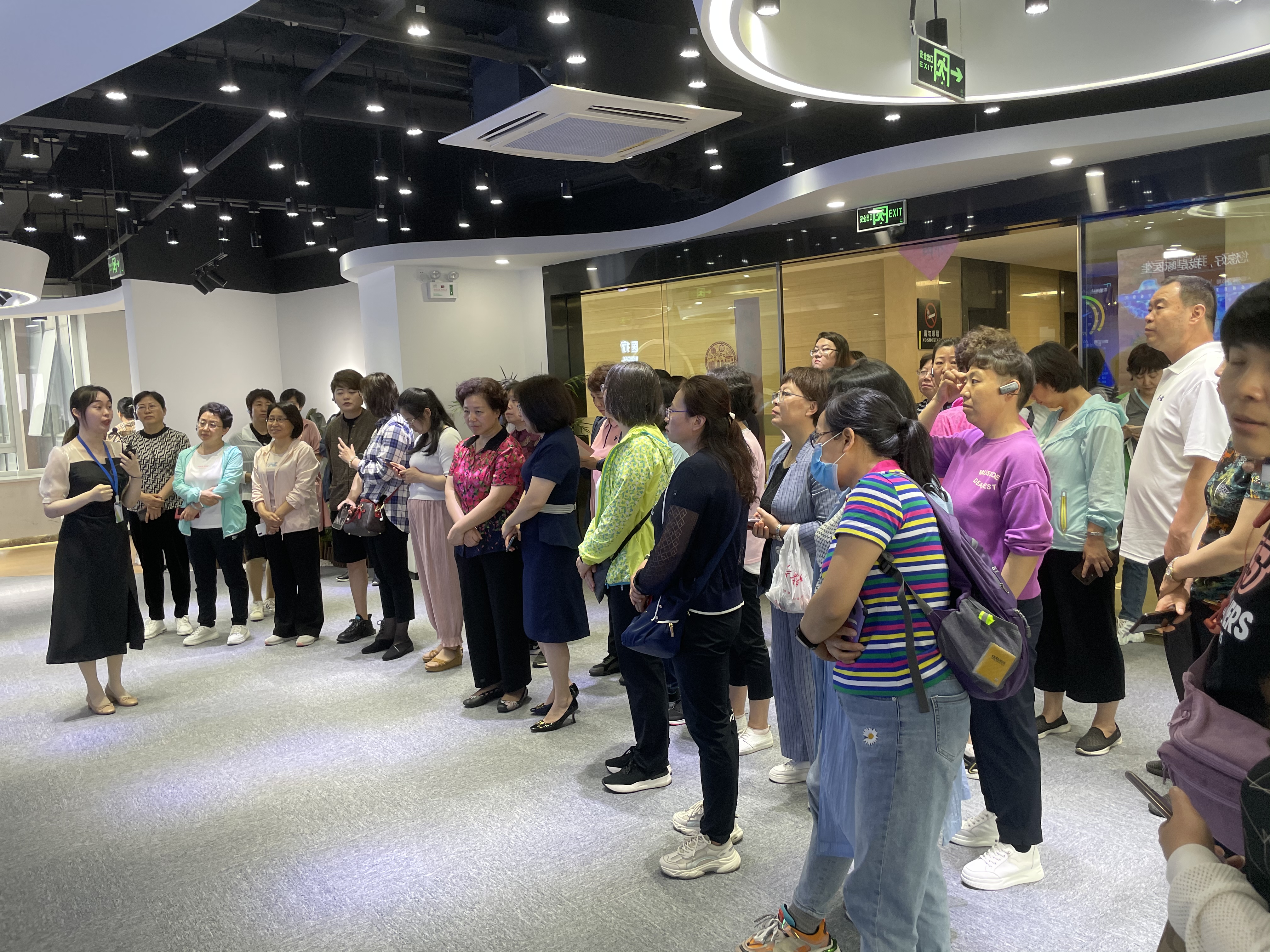 巾幗芳華，守護半邊天，健培迎來遠道而來的山西省美麗婦聯(lián)人