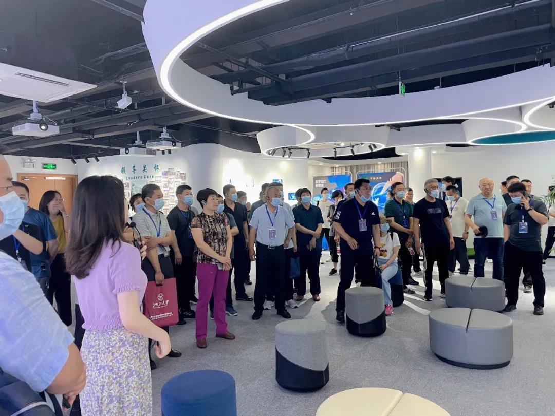 淄博市淄川區(qū)委組織部考察團一行蒞臨健培科技考察調研