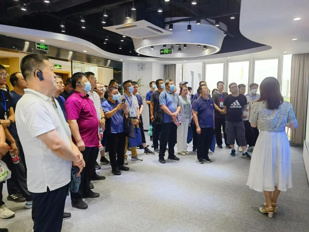 德州市深化放管服改革、優(yōu)化營商環(huán)境專題考察團(tuán)一行蒞臨健培科技考察調(diào)研