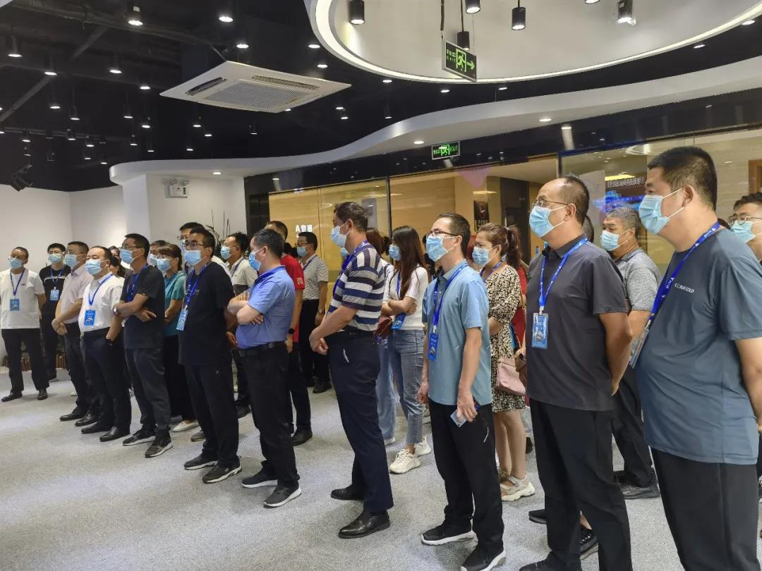 甘肅省各地市商務(wù)局考察團(tuán)一行蒞臨健培科技考察調(diào)研