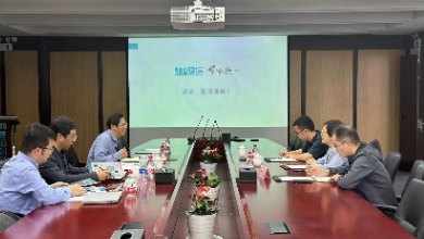 西安工業(yè)大學(xué)副校長劉卜、院長王建國一行蒞臨健培科技考察調(diào)研