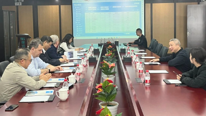 白俄羅斯國家科學(xué)院院士、國立大學(xué)、浙江樹人大學(xué)專家團一行蒞臨健培科技考察交流