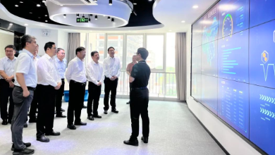 北京化工大學(xué)校長、中國工程院院士譚天偉一行蒞臨健培科技考察調(diào)研